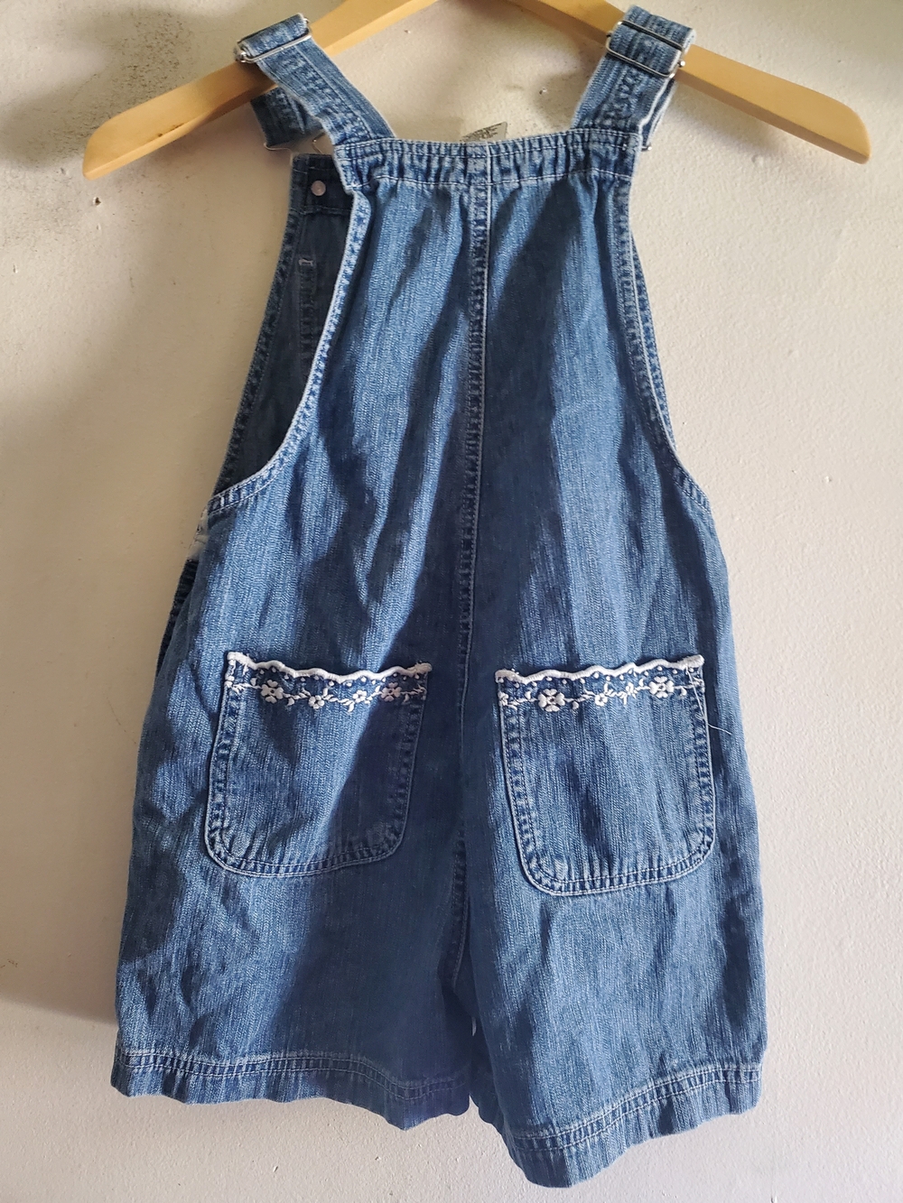 Warner Bros Tweety Short Overalls with Embroidered Accents - Picture 9 of 10